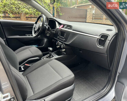 Серый Киа Рио, объемом двигателя 1.37 л и пробегом 86 тыс. км за 13700 $, фото 14 на Automoto.ua