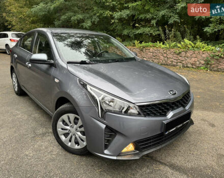 Серый Киа Рио, объемом двигателя 1.37 л и пробегом 67 тыс. км за 13800 $, фото 3 на Automoto.ua