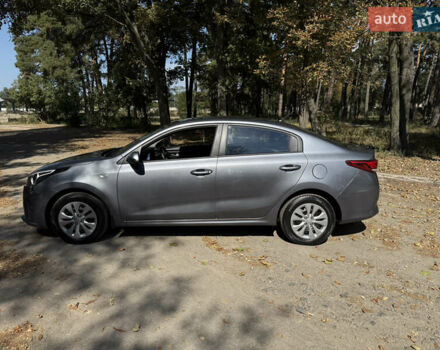 Серый Киа Рио, объемом двигателя 1.37 л и пробегом 78 тыс. км за 13600 $, фото 7 на Automoto.ua