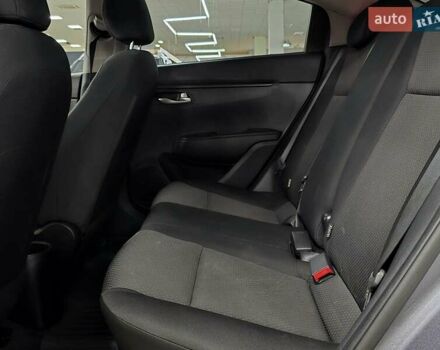 Сірий Кіа Ріо, об'ємом двигуна 1.37 л та пробігом 60 тис. км за 13999 $, фото 19 на Automoto.ua