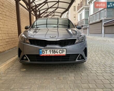 Серый Киа Рио, объемом двигателя 1.59 л и пробегом 70 тыс. км за 15300 $, фото 2 на Automoto.ua