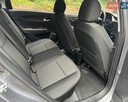 Серый Киа Рио, объемом двигателя 1.37 л и пробегом 67 тыс. км за 13800 $, фото 21 на Automoto.ua
