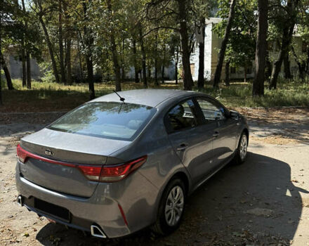 Серый Киа Рио, объемом двигателя 1.37 л и пробегом 78 тыс. км за 13600 $, фото 4 на Automoto.ua