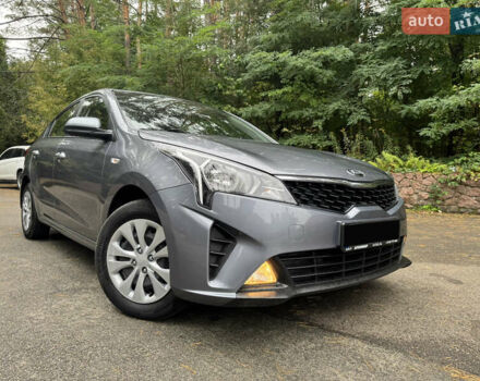 Серый Киа Рио, объемом двигателя 1.37 л и пробегом 67 тыс. км за 13800 $, фото 2 на Automoto.ua