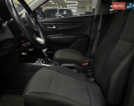 Сірий Кіа Ріо, об'ємом двигуна 1.37 л та пробігом 60 тис. км за 13999 $, фото 14 на Automoto.ua