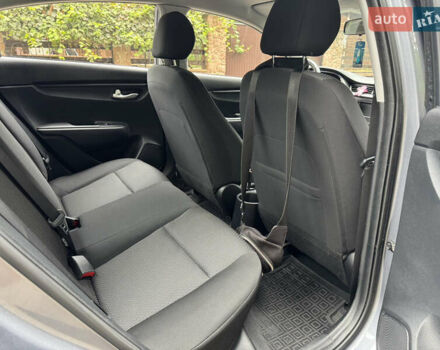 Серый Киа Рио, объемом двигателя 1.37 л и пробегом 86 тыс. км за 13700 $, фото 15 на Automoto.ua