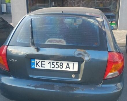 Серый Киа Рио, объемом двигателя 1.5 л и пробегом 315 тыс. км за 1250 $, фото 5 на Automoto.ua