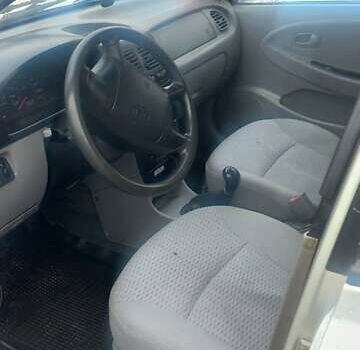 Серый Киа Рио, объемом двигателя 1.49 л и пробегом 251 тыс. км за 1800 $, фото 4 на Automoto.ua