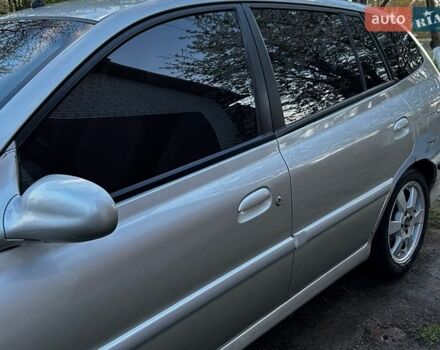 Серый Киа Рио, объемом двигателя 1.49 л и пробегом 170 тыс. км за 2500 $, фото 2 на Automoto.ua