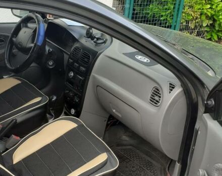 Серый Киа Рио, объемом двигателя 1.3 л и пробегом 240 тыс. км за 3443 $, фото 5 на Automoto.ua