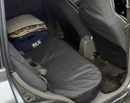 Сірий Кіа Ріо, об'ємом двигуна 1.3 л та пробігом 240 тис. км за 3498 $, фото 4 на Automoto.ua