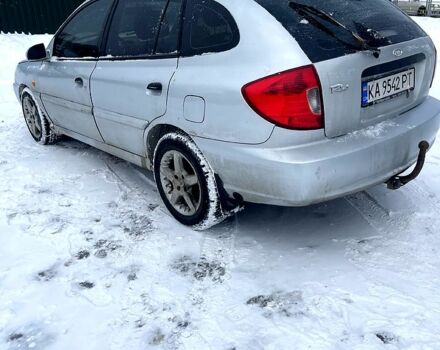Серый Киа Рио, объемом двигателя 1.3 л и пробегом 402 тыс. км за 3300 $, фото 3 на Automoto.ua