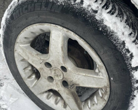 Сірий Кіа Ріо, об'ємом двигуна 1.34 л та пробігом 402 тис. км за 3300 $, фото 15 на Automoto.ua