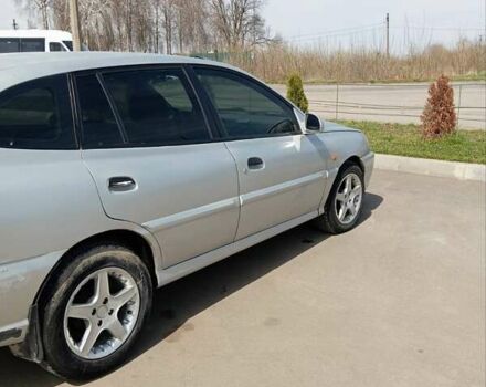 Серый Киа Рио, объемом двигателя 1.34 л и пробегом 380 тыс. км за 3000 $, фото 4 на Automoto.ua