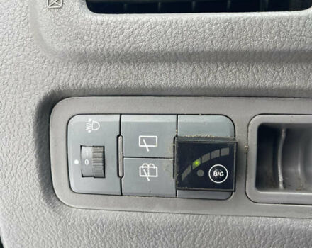 Сірий Кіа Ріо, об'ємом двигуна 1.34 л та пробігом 402 тис. км за 3300 $, фото 7 на Automoto.ua