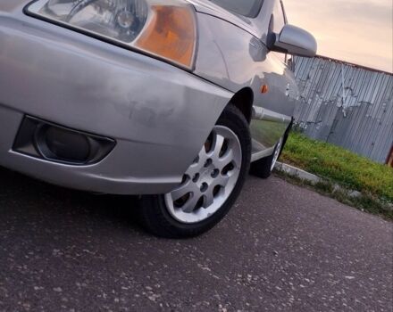 Сірий Кіа Ріо, об'ємом двигуна 1.3 л та пробігом 220 тис. км за 2800 $, фото 3 на Automoto.ua