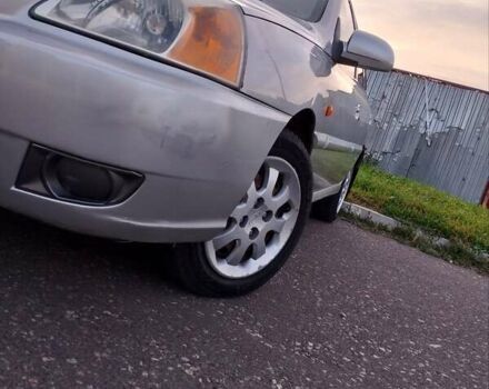 Серый Киа Рио, объемом двигателя 1.34 л и пробегом 216 тыс. км за 3000 $, фото 1 на Automoto.ua