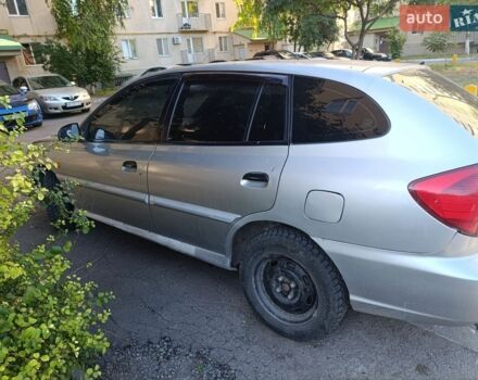 Сірий Кіа Ріо, об'ємом двигуна 1.3 л та пробігом 300 тис. км за 2000 $, фото 1 на Automoto.ua