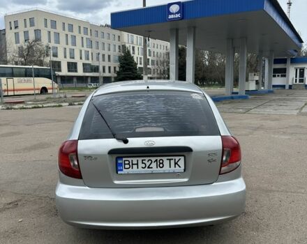 Серый Киа Рио, объемом двигателя 1.3 л и пробегом 225 тыс. км за 2500 $, фото 5 на Automoto.ua