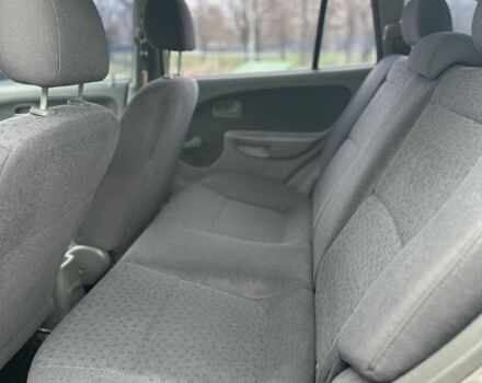 Серый Киа Рио, объемом двигателя 1.3 л и пробегом 225 тыс. км за 2500 $, фото 11 на Automoto.ua