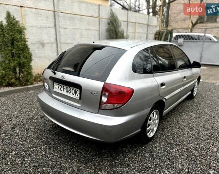 Серый Киа Рио, объемом двигателя 1.4 л и пробегом 188 тыс. км за 2900 $, фото 2 на Automoto.ua