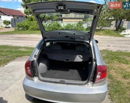 Серый Киа Рио, объемом двигателя 1.3 л и пробегом 181 тыс. км за 2200 $, фото 6 на Automoto.ua