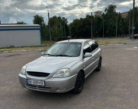Серый Киа Рио, объемом двигателя 1.34 л и пробегом 160 тыс. км за 2100 $, фото 2 на Automoto.ua