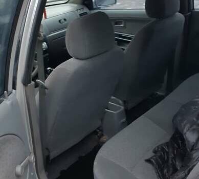 Серый Киа Рио, объемом двигателя 1.34 л и пробегом 145 тыс. км за 2300 $, фото 10 на Automoto.ua