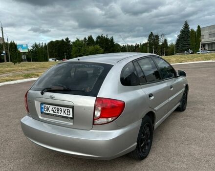 Серый Киа Рио, объемом двигателя 1.34 л и пробегом 160 тыс. км за 2100 $, фото 5 на Automoto.ua