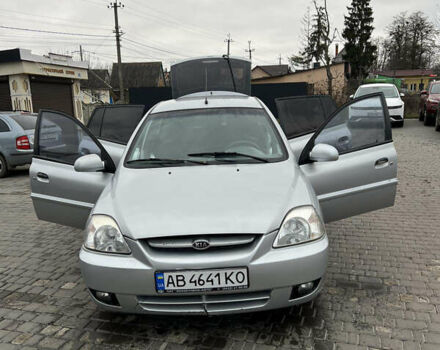 Серый Киа Рио, объемом двигателя 1.49 л и пробегом 300 тыс. км за 2500 $, фото 5 на Automoto.ua