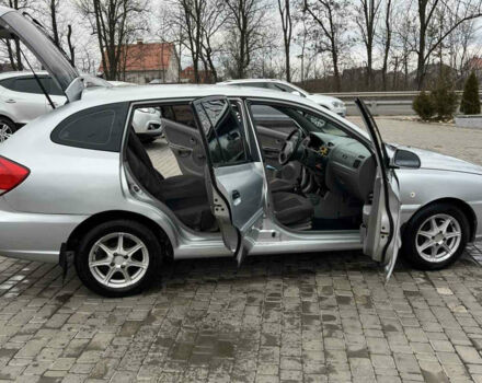 Сірий Кіа Ріо, об'ємом двигуна 1.49 л та пробігом 300 тис. км за 2500 $, фото 7 на Automoto.ua