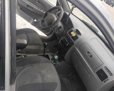 Серый Киа Рио, объемом двигателя 1.5 л и пробегом 172 тыс. км за 2200 $, фото 6 на Automoto.ua