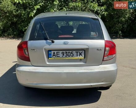 Серый Киа Рио, объемом двигателя 1.34 л и пробегом 209 тыс. км за 3300 $, фото 4 на Automoto.ua