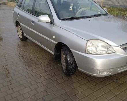 Серый Киа Рио, объемом двигателя 1.3 л и пробегом 205 тыс. км за 3000 $, фото 1 на Automoto.ua