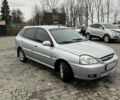 Серый Киа Рио, объемом двигателя 1.49 л и пробегом 300 тыс. км за 2500 $, фото 1 на Automoto.ua