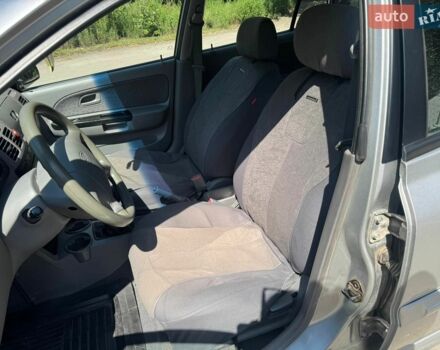 Серый Киа Рио, объемом двигателя 1.34 л и пробегом 209 тыс. км за 3300 $, фото 11 на Automoto.ua
