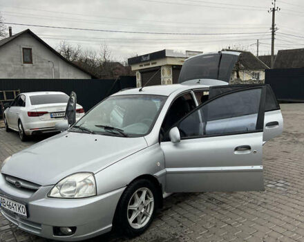 Серый Киа Рио, объемом двигателя 1.49 л и пробегом 300 тыс. км за 2500 $, фото 3 на Automoto.ua