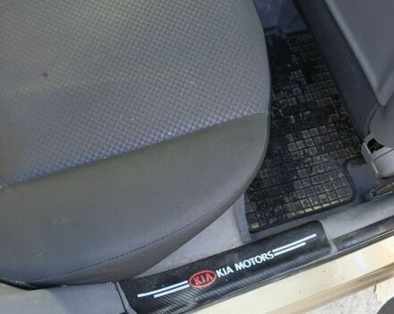 Серый Киа Рио, объемом двигателя 0 л и пробегом 42 тыс. км за 6000 $, фото 5 на Automoto.ua