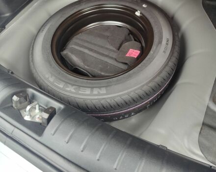 Серый Киа Рио, объемом двигателя 1.6 л и пробегом 23 тыс. км за 12950 $, фото 2 на Automoto.ua