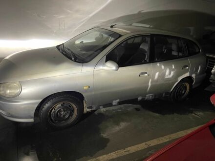 Сірий Кіа Ріо, об'ємом двигуна 1.5 л та пробігом 200 тис. км за 1397 $, фото 1 на Automoto.ua