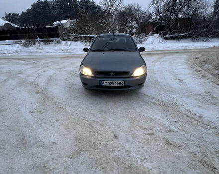 Серый Киа Рио, объемом двигателя 1.3 л и пробегом 350 тыс. км за 1888 $, фото 1 на Automoto.ua