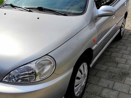 Серый Киа Рио, объемом двигателя 1.5 л и пробегом 320 тыс. км за 2600 $, фото 1 на Automoto.ua