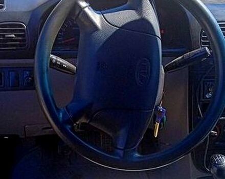 Серый Киа Рио, объемом двигателя 1.3 л и пробегом 0 тыс. км за 2100 $, фото 1 на Automoto.ua