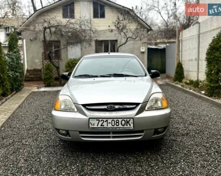 Сірий Кіа Ріо, об'ємом двигуна 1.4 л та пробігом 188 тис. км за 2900 $, фото 1 на Automoto.ua