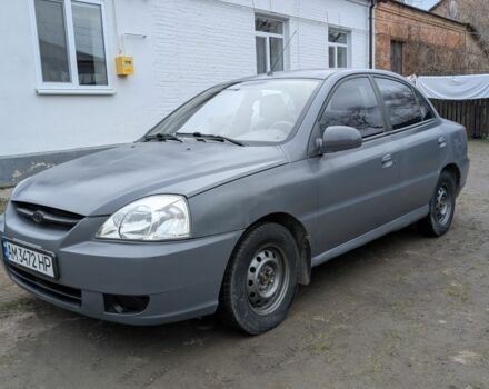 Серый Киа Рио, объемом двигателя 1.3 л и пробегом 200 тыс. км за 1800 $, фото 1 на Automoto.ua