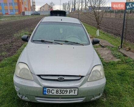 Сірий Кіа Ріо, об'ємом двигуна 1.4 л та пробігом 457 тис. км за 1100 $, фото 1 на Automoto.ua