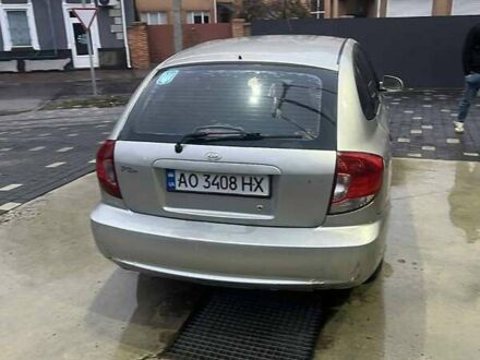 Серый Киа Рио, объемом двигателя 1.4 л и пробегом 125 тыс. км за 1600 $, фото 1 на Automoto.ua