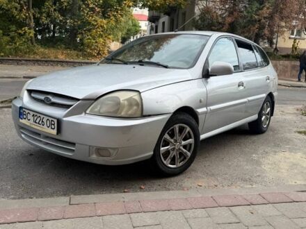 Серый Киа Рио, объемом двигателя 1.5 л и пробегом 350 тыс. км за 2707 $, фото 1 на Automoto.ua