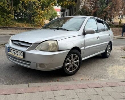 Серый Киа Рио, объемом двигателя 1.5 л и пробегом 350 тыс. км за 2707 $, фото 1 на Automoto.ua