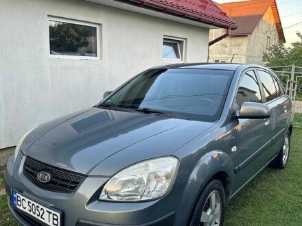 Сірий Кіа Ріо, об'ємом двигуна 1.6 л та пробігом 203 тис. км за 6499 $, фото 1 на Automoto.ua